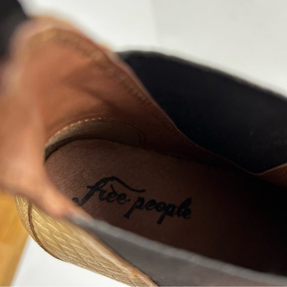 Free People Beau Western Ankle Chelsea Boot Embossed Gold Leather - Picture 8 of 14